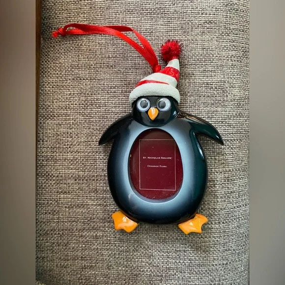 NWT penguin hanging photo frame - Picture 1 of 2